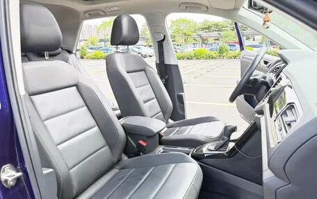 Volkswagen T-Roc I, 2022 год, 1 833 700 рублей, 12 фотография