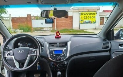Hyundai Solaris II рестайлинг, 2013 год, 810 000 рублей, 1 фотография