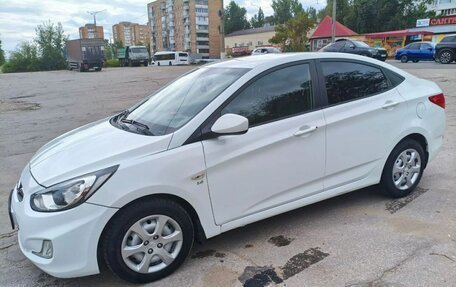 Hyundai Solaris II рестайлинг, 2013 год, 810 000 рублей, 6 фотография