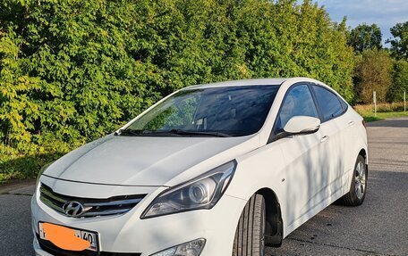 Hyundai Solaris II рестайлинг, 2014 год, 1 150 000 рублей, 3 фотография