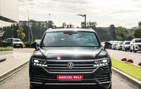 Volkswagen Touareg III, 2018 год, 4 750 000 рублей, 4 фотография