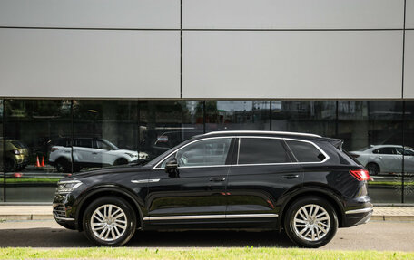 Volkswagen Touareg III, 2018 год, 4 750 000 рублей, 9 фотография