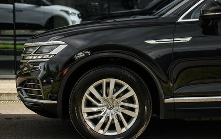 Volkswagen Touareg III, 2018 год, 4 750 000 рублей, 10 фотография