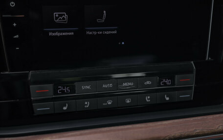 Volkswagen Touareg III, 2018 год, 4 750 000 рублей, 21 фотография