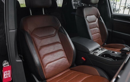 Volkswagen Touareg III, 2018 год, 4 750 000 рублей, 32 фотография