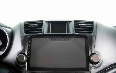 Toyota Highlander III, 2011 год, 1 899 000 рублей, 18 фотография