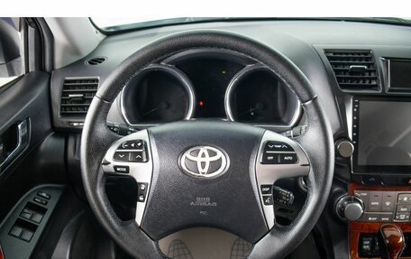 Toyota Highlander III, 2011 год, 1 899 000 рублей, 15 фотография