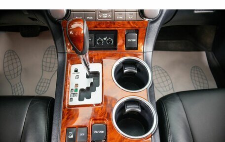 Toyota Highlander III, 2011 год, 1 899 000 рублей, 20 фотография