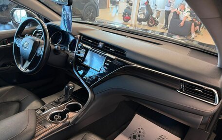 Toyota Camry, 2019 год, 2 999 900 рублей, 13 фотография