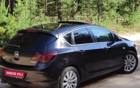 Opel Astra J, 2011 год, 650 000 рублей, 4 фотография
