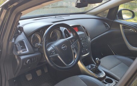 Opel Astra J, 2011 год, 650 000 рублей, 14 фотография