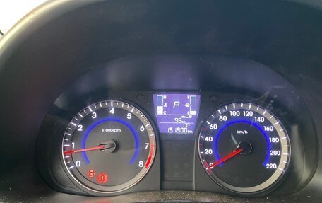 Hyundai Solaris II рестайлинг, 2016 год, 800 000 рублей, 9 фотография