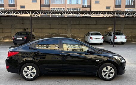 Hyundai Solaris II рестайлинг, 2014 год, 970 000 рублей, 2 фотография