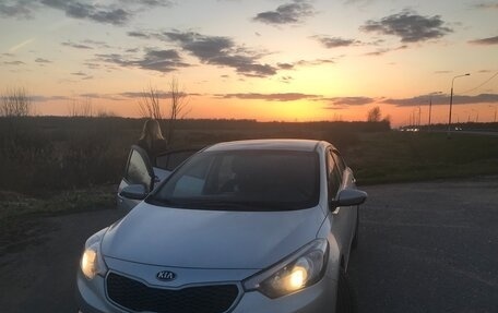 KIA Cerato III, 2013 год, 750 000 рублей, 4 фотография