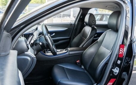 Mercedes-Benz E-Класс, 2018 год, 2 820 000 рублей, 10 фотография