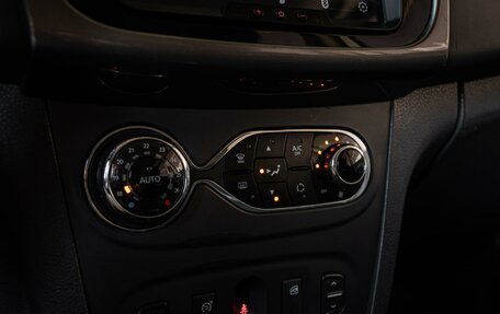 Renault Sandero II рестайлинг, 2019 год, 1 239 000 рублей, 17 фотография