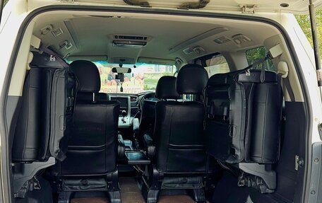 Toyota Vellfire I, 2012 год, 2 500 000 рублей, 8 фотография