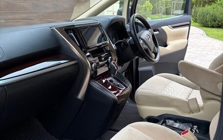 Toyota Vellfire II, 2016 год, 2 900 000 рублей, 2 фотография