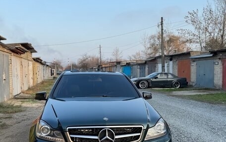 Mercedes-Benz C-Класс, 2008 год, 1 300 000 рублей, 4 фотография