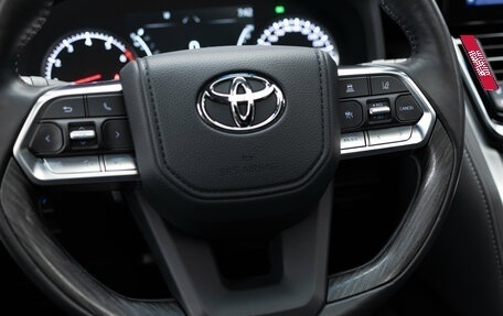 Toyota Land Cruiser, 2024 год, 12 990 000 рублей, 16 фотография