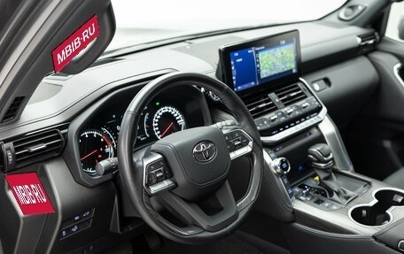 Toyota Land Cruiser, 2024 год, 12 990 000 рублей, 10 фотография