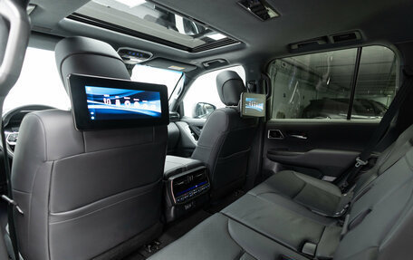 Toyota Land Cruiser, 2024 год, 12 990 000 рублей, 29 фотография