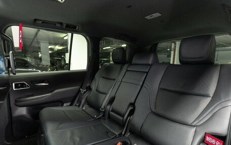 Toyota Land Cruiser, 2024 год, 12 990 000 рублей, 32 фотография