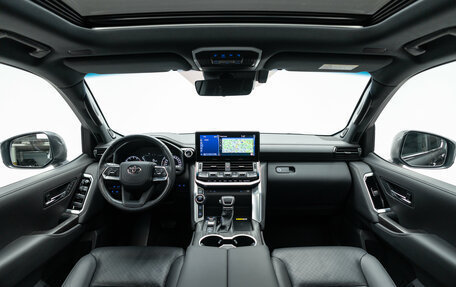 Toyota Land Cruiser, 2024 год, 12 990 000 рублей, 33 фотография