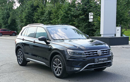 Volkswagen Tiguan II, 2020 год, 2 705 000 рублей, 3 фотография
