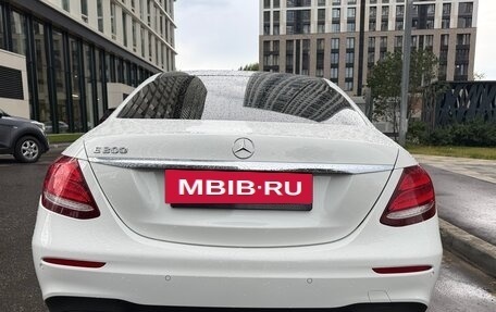 Mercedes-Benz E-Класс, 2020 год, 3 150 000 рублей, 2 фотография