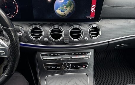 Mercedes-Benz E-Класс, 2020 год, 3 150 000 рублей, 14 фотография