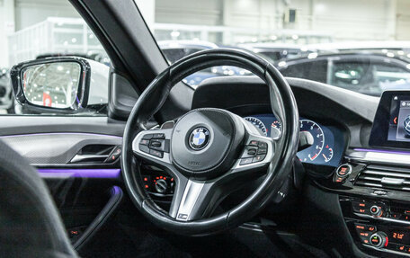 BMW 5 серия, 2018 год, 3 739 700 рублей, 15 фотография