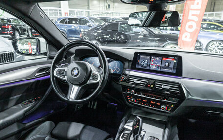 BMW 5 серия, 2018 год, 3 739 700 рублей, 14 фотография