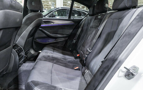 BMW 5 серия, 2018 год, 3 739 700 рублей, 12 фотография