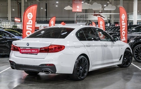 BMW 5 серия, 2018 год, 3 739 700 рублей, 7 фотография