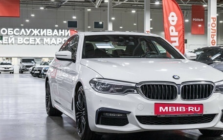 BMW 5 серия, 2018 год, 3 739 700 рублей, 4 фотография