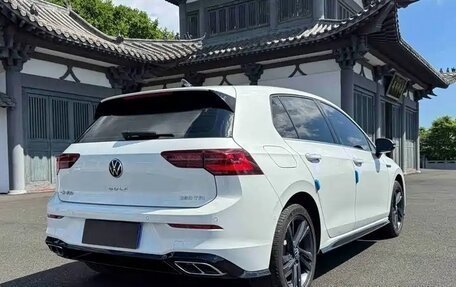 Volkswagen Golf VIII, 2023 год, 1 950 000 рублей, 5 фотография