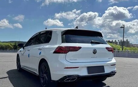 Volkswagen Golf VIII, 2023 год, 1 950 000 рублей, 4 фотография