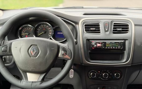 Renault Sandero II рестайлинг, 2015 год, 730 000 рублей, 19 фотография