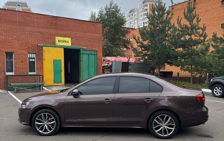 Volkswagen Jetta VI, 2015 год, 1 300 000 рублей, 4 фотография