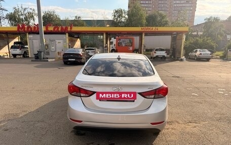 Hyundai Elantra V, 2015 год, 1 000 000 рублей, 8 фотография
