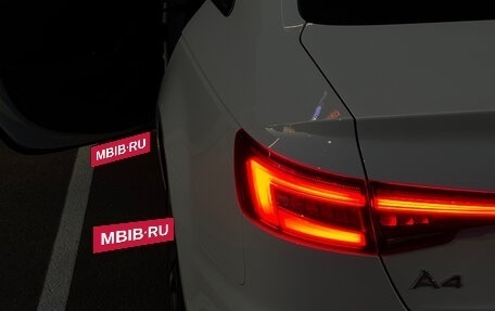 Audi A4, 2019 год, 2 200 000 рублей, 14 фотография