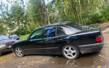 Mercedes-Benz E-Класс, 2000 год, 270 000 рублей, 3 фотография