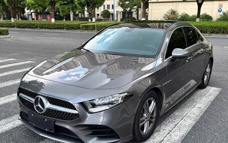 Mercedes-Benz A-Класс, 2022 год, 1 750 000 рублей, 1 фотография