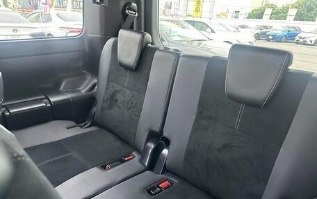 Toyota Voxy III, 2016 год, 1 385 008 рублей, 23 фотография