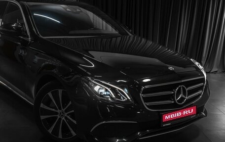 Mercedes-Benz E-Класс, 2019 год, 3 299 000 рублей, 8 фотография