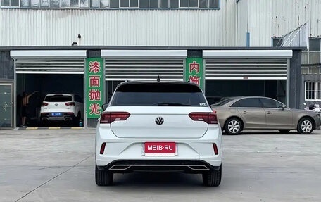 Volkswagen T-Roc I, 2022 год, 1 496 020 рублей, 5 фотография