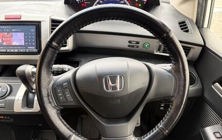 Honda Freed I, 2013 год, 780 000 рублей, 7 фотография