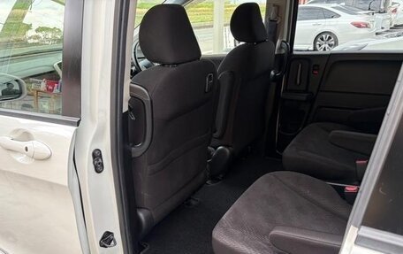 Honda Freed I, 2013 год, 780 000 рублей, 13 фотография