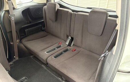Honda Freed I, 2013 год, 780 000 рублей, 16 фотография